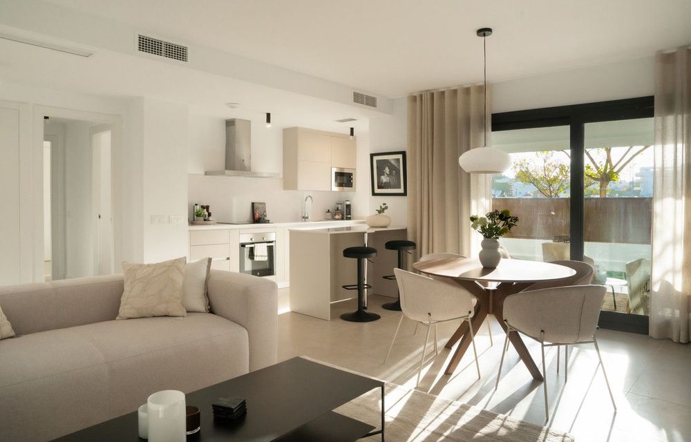 Apartment | Resale in Estepona in Estepona, Costa del Sol - Main property photo