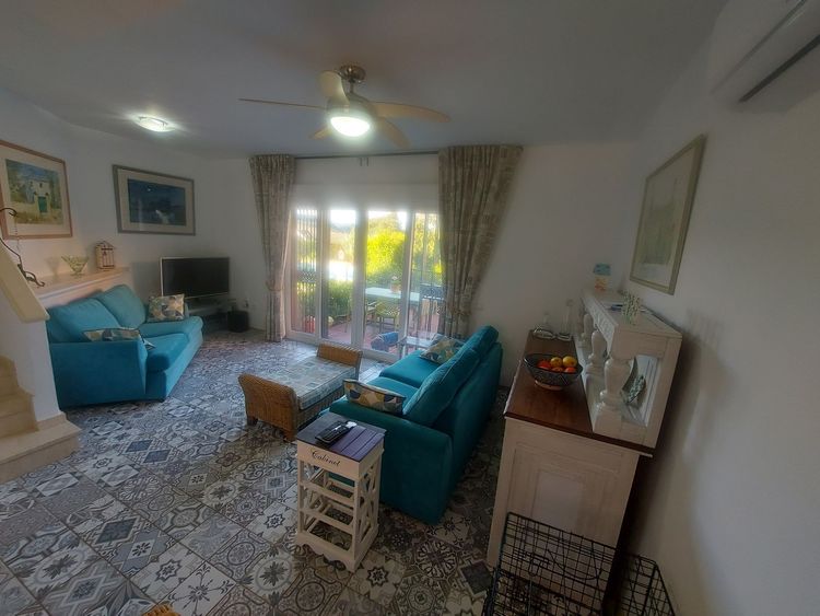 House | Resale in La Duquesa in La Duquesa, Costa del Sol - Photo 5