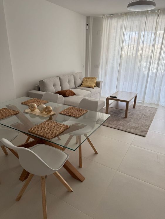 Apartment | Resale in Benalmadena Costa in Benalmadena Costa, Costa del Sol - Photo 3