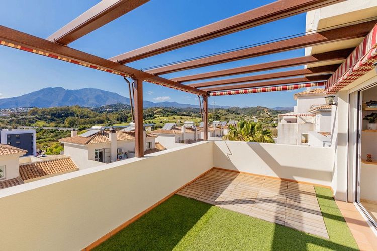 Penthouse | Resale in Estepona in Estepona, Costa del Sol - Photo 5