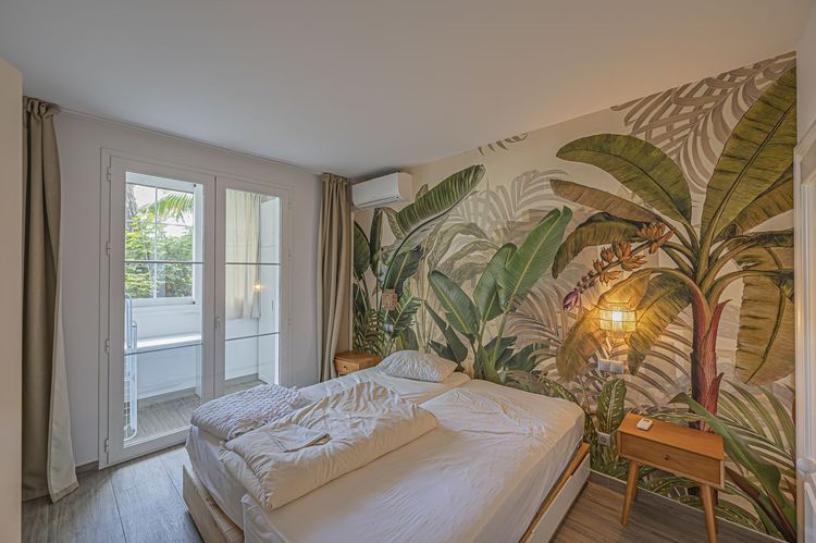 Apartment | Resale in Elviria in Elviria, Costa del Sol - Photo 5