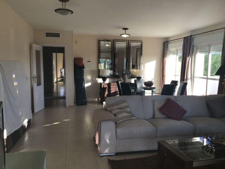 Apartment | Resale in Riviera del Sol in Riviera del Sol, Costa del Sol - Photo 2