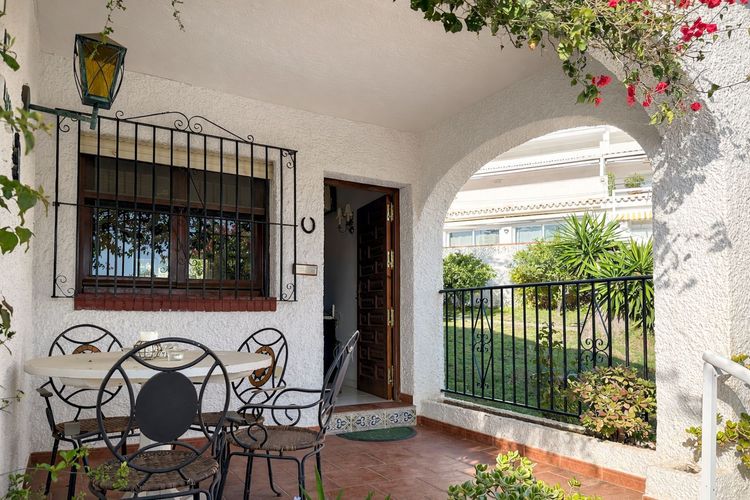 House | Resale in Benalmadena in Benalmadena Others, Costa del Sol - Photo 2