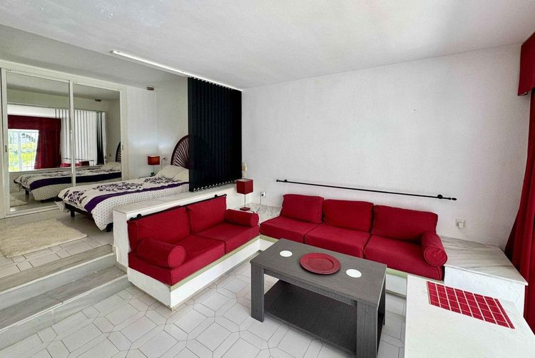 Apartment | Resale in Miraflores in Miraflores, Costa del Sol - Photo 4