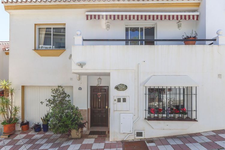 listing card gallery