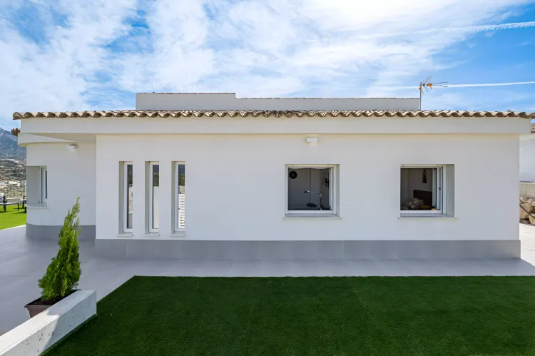 La Alzambra de La Vinuela in Alcaucin - Colmenar, Costa del Sol - Photo 3