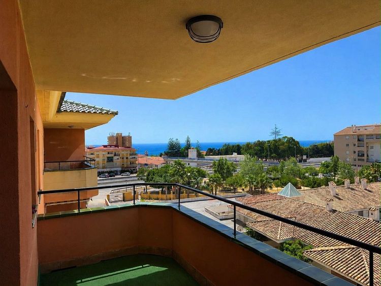 Apartment | Resale in San Luis de Sabinillas in San Luis de Sabinillas, Costa del Sol - Photo 2