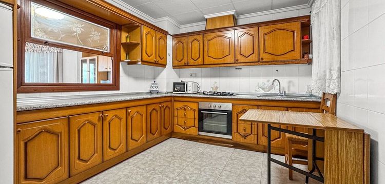 Apartment | Resale in Playa de los Locos in Playa de los Locos, Costa Blanca - Photo 4