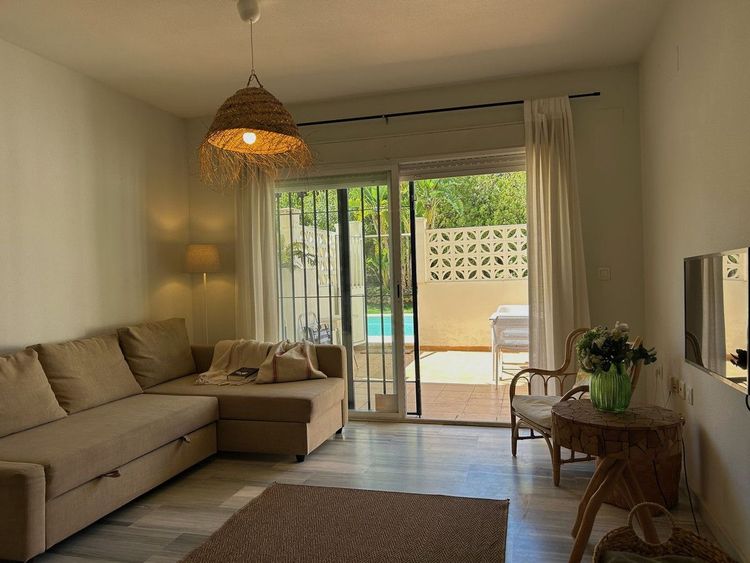 Apartment | Resale in El Rosario in El Rosario, Costa del Sol - Photo 5