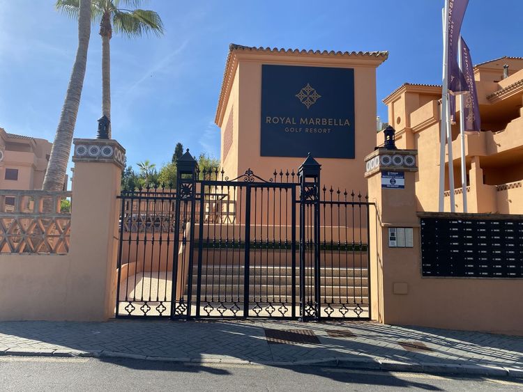 Apartment | Resale in El Paraiso - Development photo 1