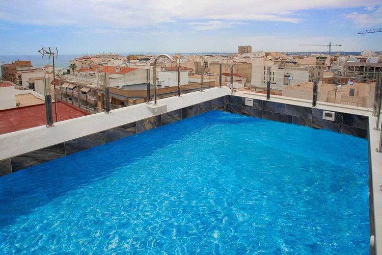 Apartment | Resale in Torrevieja in Torrevieja, Costa Blanca - Photo 3