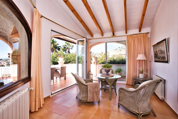 House | Resale in Benissa in Benissa, Costa Blanca - Photo 4