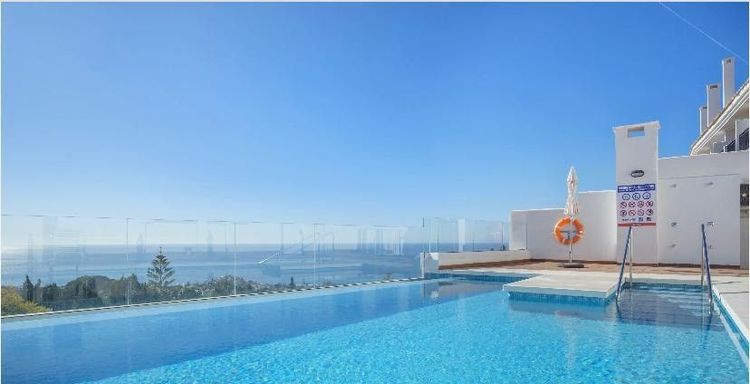 Apartment | Resale in Benalmadena Pueblo in Benalmadena Pueblo, Costa del Sol - Main property photo