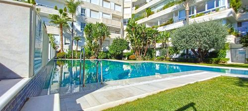Apartment | Resale in Marbella Pueblo — Marbella Pueblo, Costa del Sol