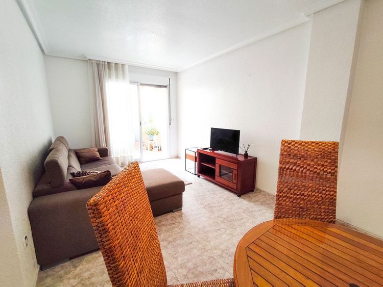 Apartment | Resale in Guardamar del Segura in Guardamar del Segura, Costa Blanca - Photo 2