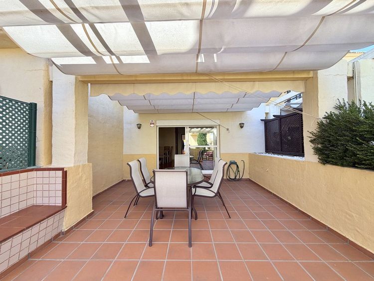 House | Resale in Cancelada in Cancelada, Costa del Sol - Photo 4