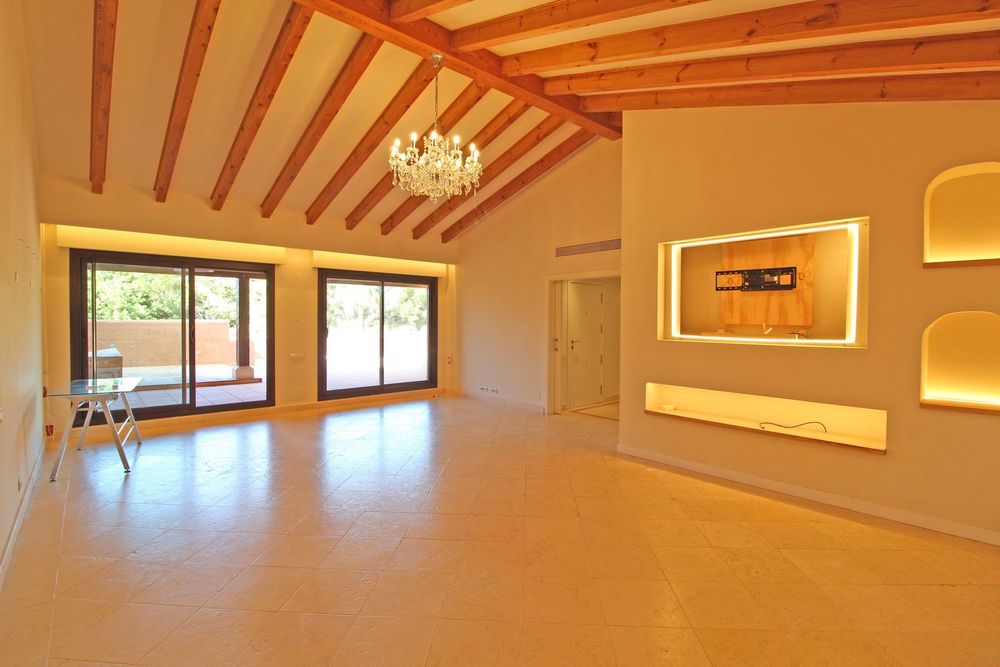 Penthouse | Resale in Guadalmina Baja in Guadalmina Baja, Costa del Sol - Main property photo