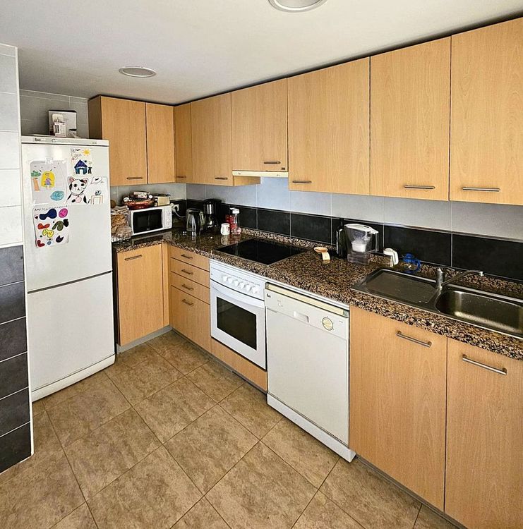 Apartment | Resale in Estepona in Estepona, Costa del Sol - Photo 3