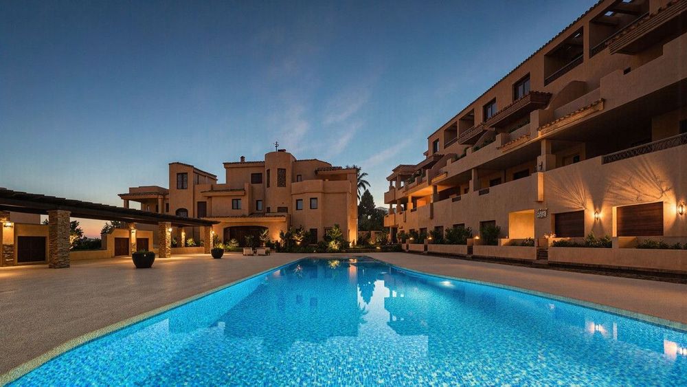 Apartment | Resale in Benahavís in Benahavís Others, Costa del Sol - Main property photo