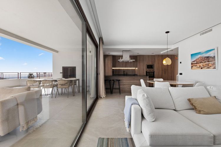 Apartment | Resale in Istán in Istán, Costa del Sol - Photo 2