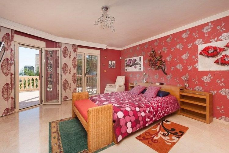 House | Resale in Playamar in Playamar, Costa del Sol - Photo 3