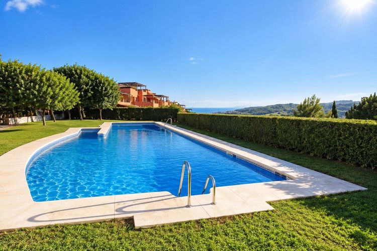 Apartment | Resale in Casares Playa in Casares Playa, Costa del Sol - Photo 2