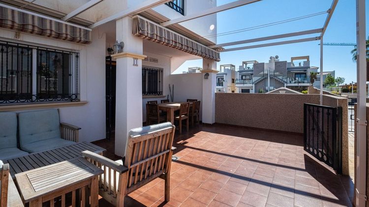 Apartment | Resale in Punta Prima in Punta Prima, Costa Blanca - Photo 3