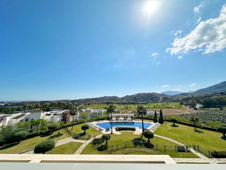 Penthouse | Resale in Los Arqueros - Development photo 1