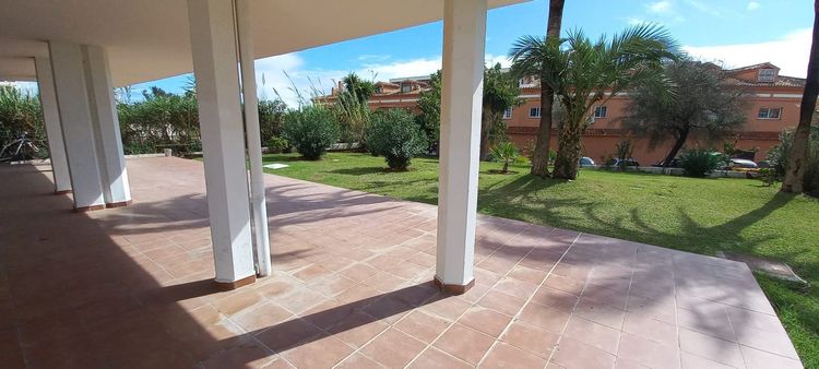 Apartment | Resale in Calypso in Calypso, Costa del Sol - Photo 2