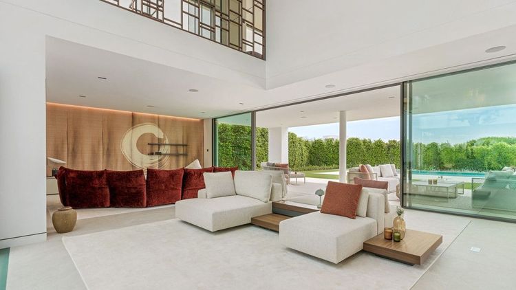 House | Resale in The Golden Mile in The Golden Mile, Costa del Sol - Photo 4