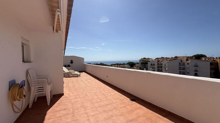 Apartment | Resale in Calahonda in Calahonda, Costa del Sol - Photo 5