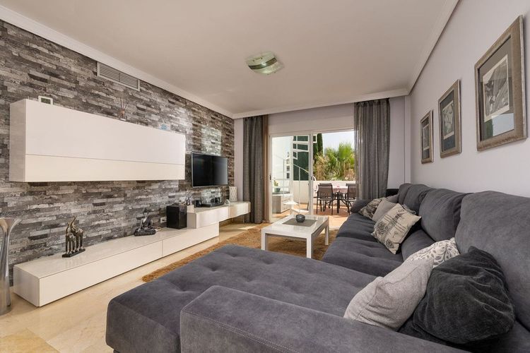 Penthouse | Resale in El Paraiso in El Paraiso, Costa del Sol - Photo 4