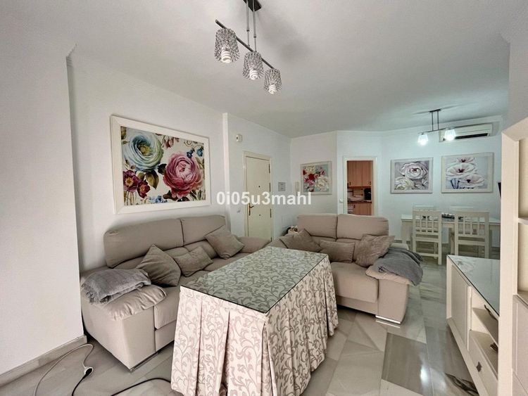 Apartment | Resale in Málaga in Málaga, Málaga City Others, Costa del Sol - Photo 2