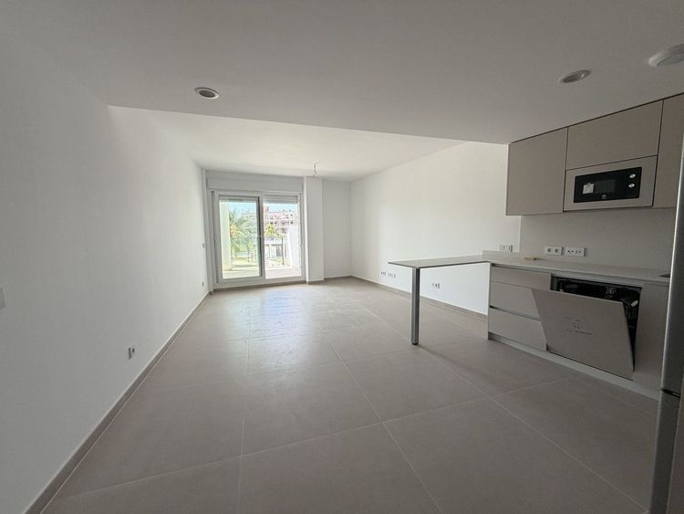 Apartment | Resale in La Duquesa in La Duquesa, Costa del Sol - Photo 3