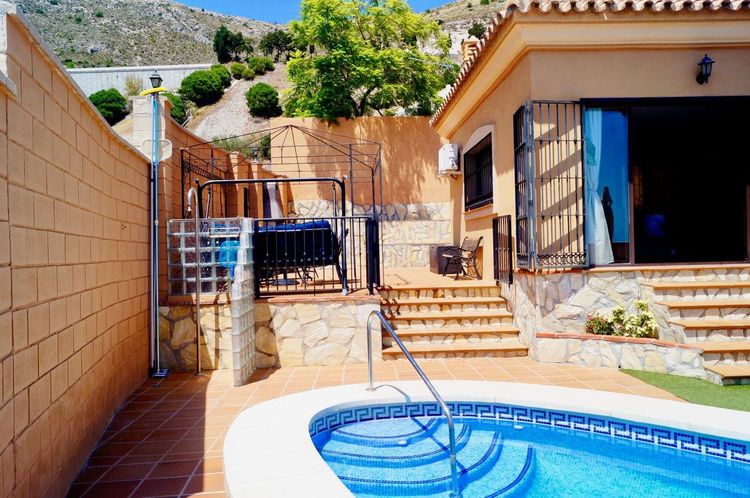 House | Resale in Benalmadena in Benalmadena Others, Costa del Sol - Photo 4