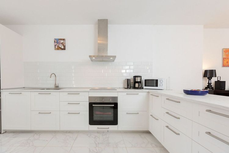 Apartment | Resale in Puerto Banús in Puerto Banús, Nueva Andalucía, Costa del Sol - Photo 5