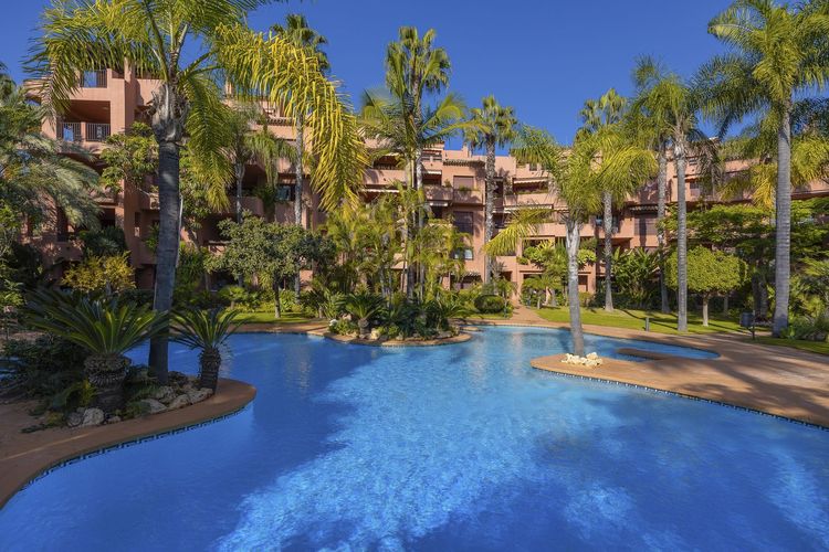 Apartment | Resale in El Rosario - Development photo 1