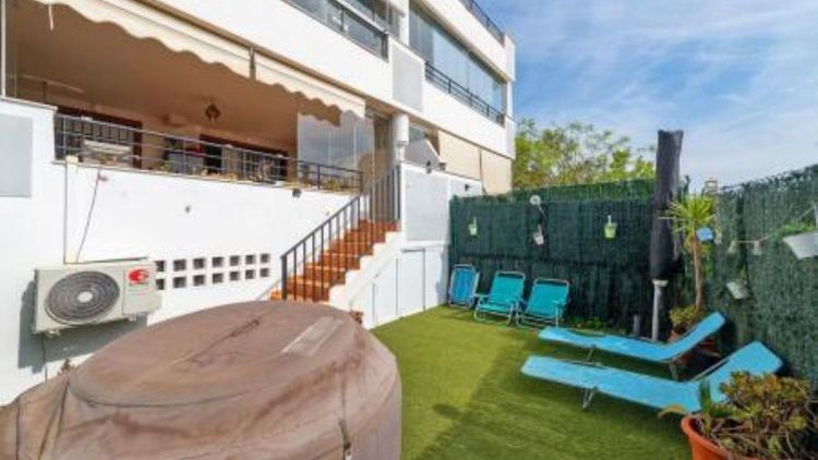 Apartment | Resale in Casares in Casares Others, Costa del Sol - Photo 2