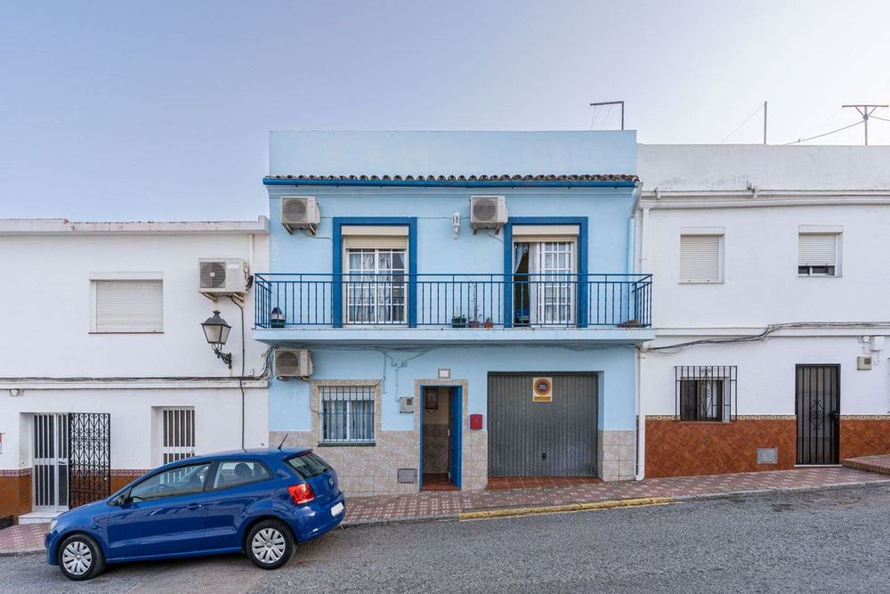 House | Resale in Guadiaro in Guadiaro, Costa del Sol - Main property photo