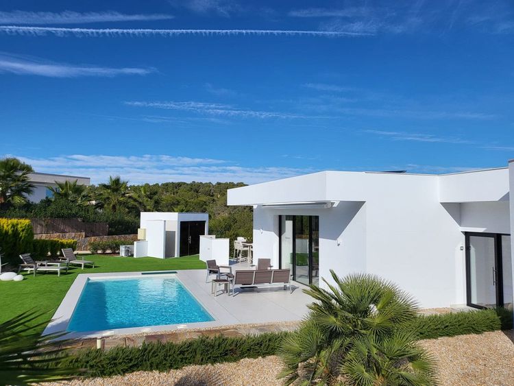 House | Resale in Orihuela in Costa Blanca - Photo 3