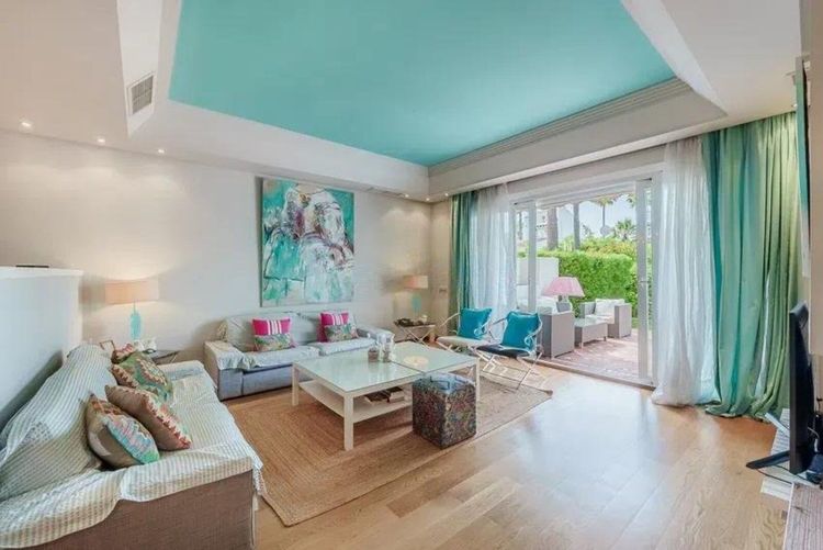 House | Resale in Costalita in Costalita, Costa del Sol - Photo 4