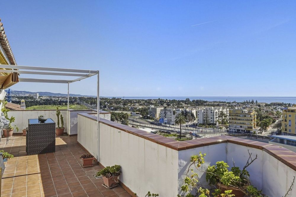 Penthouse | Resale in San Pedro de Alcántara in San Pedro de Alcántara Others, Costa del Sol - Main property photo