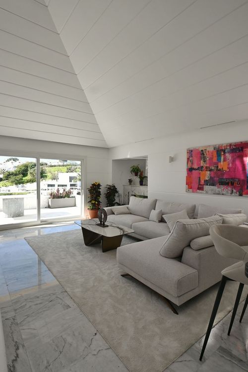 House | Resale in Calahonda in Calahonda, Costa del Sol - Photo 5