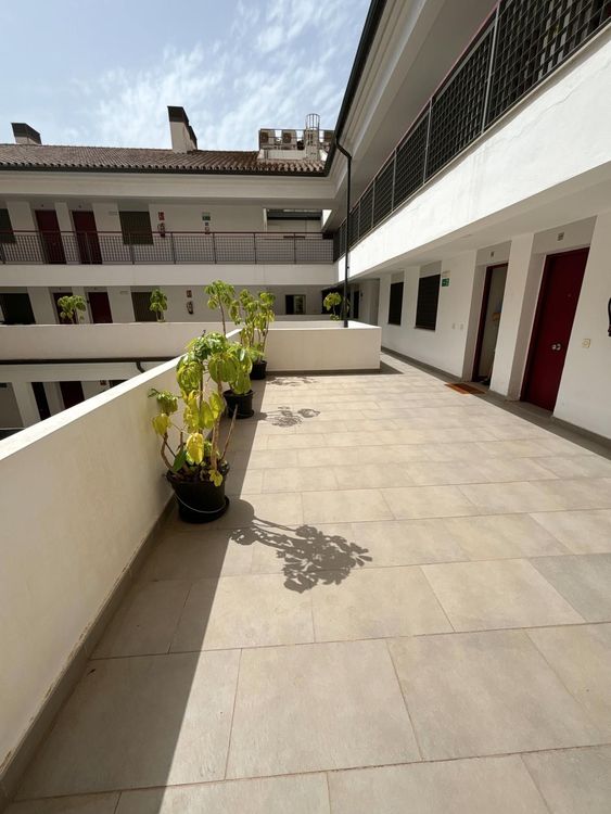Apartment | Resale in Málaga Centro in Málaga Centro, Costa del Sol - Photo 2