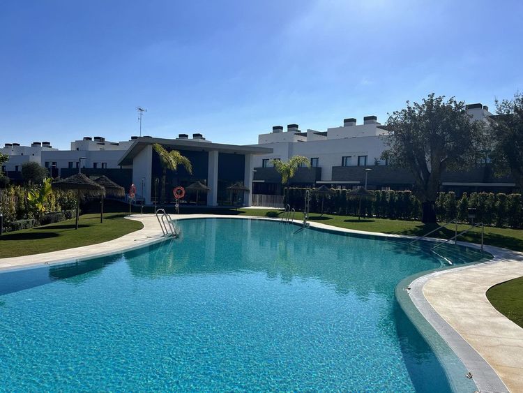 House | Resale in Sotogrande in Sotogrande Others, Costa del Sol - Photo 4