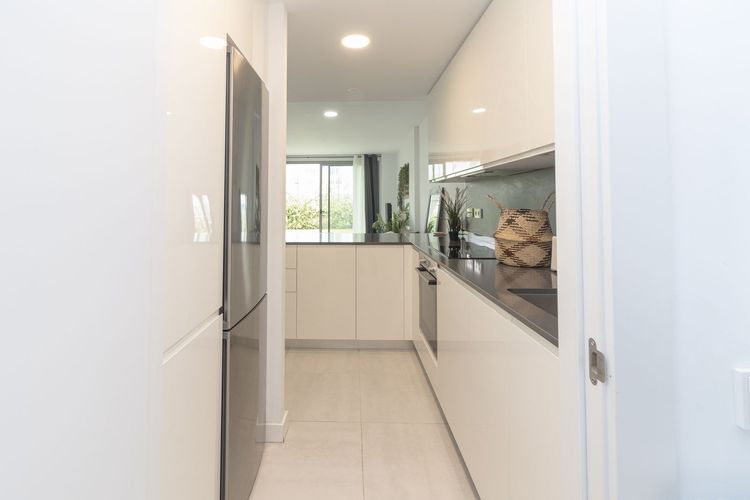 Apartment | Resale in Estepona in Estepona, Costa del Sol - Photo 5