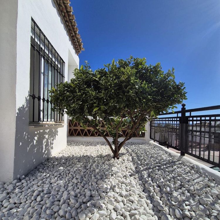 Apartment | Resale in Benalmadena in Benalmadena Others, Costa del Sol - Photo 4