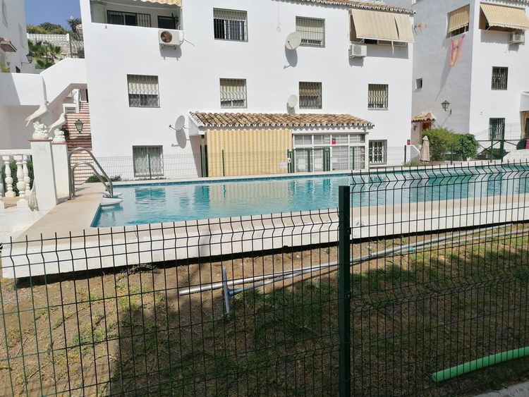 Apartment | Resale in Torremuelle in Torremuelle, Costa del Sol - Photo 4