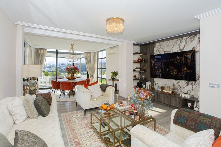 Apartment | Resale in Benahavís - Development photo 1