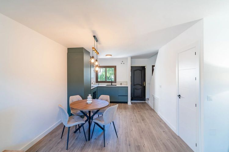 House | Resale in Mijas in Mijas Others, Costa del Sol - Photo 5